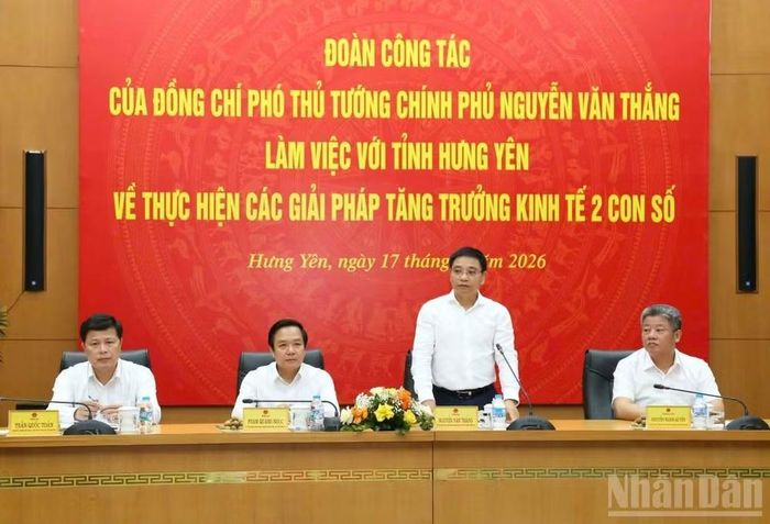 Đồng chí Nguyễn Văn Thắng, Ủy viên Ban Chấp hành Trung ương Đảng, Phó Thủ tướng Chính phủ phát biểu kết luận buổi làm việc.