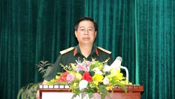 Thiếu tướng Hoàng Hữu Quý, Phó Chánh án Tòa án Quân sự Trung ương phát biểu tại buổi lễ. (Ảnh: MẠNH HÙNG)