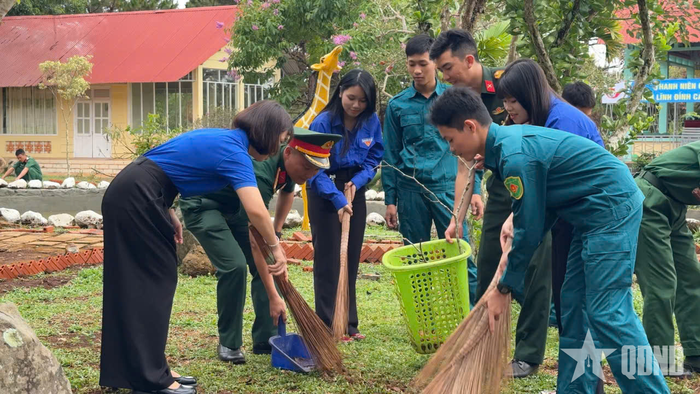 Các hoạt động trong “Ngày thứ bảy tình nguyện”, “Ngày Chủ nhật xanh” thu hút đông đảo đoàn viên, thanh niên.