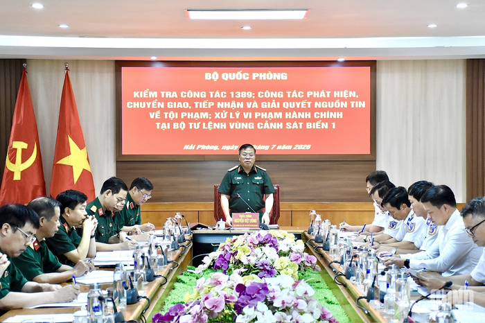 Quang cảnh buổi kiểm tra tại BTL Vùng Cảnh sát biển 1.