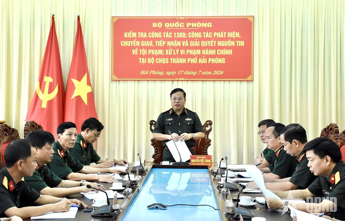  Quang cảnh buổi kiểm tra tại Bộ CHQS TP Hải Phòng.