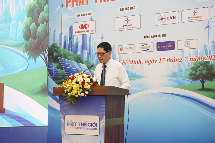 Đại biểu phát biểu tại hội thảo.