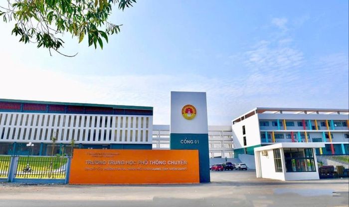 Điểm thi Trường THPT Chuyên tỉnh Tuyên Quang.