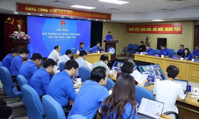 Ban Thường vụ T.Ư Đoàn khóa XIII họp phiên thứ nhất tại Hà Nội.