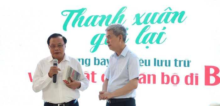 Nguyên Bí thư Thành ủy Hà Nội Phạm Quang Nghị phát biểu tại lễ khai mạc trưng bày. Ảnh: NGUYỄN HOA
