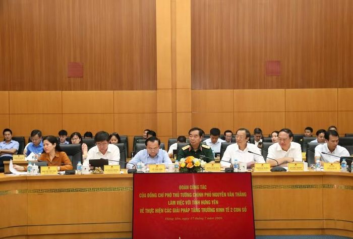 Lãnh đạo một số bộ, ngành Trung ương dự buổi làm việc.