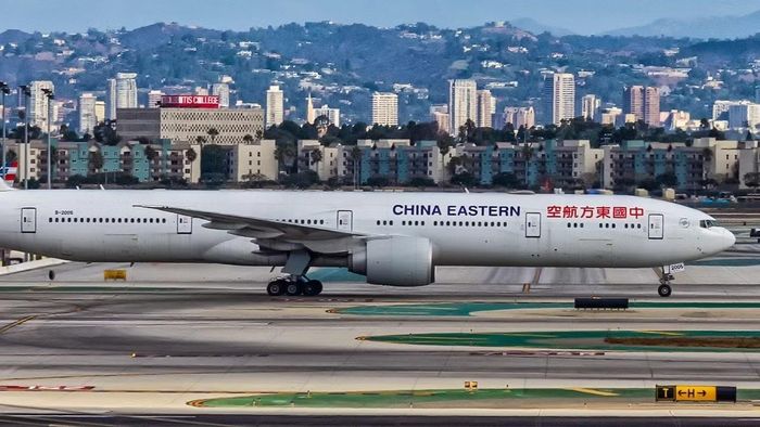 China Eastern Airlines cảnh báo chi phí nhiên liệu tăng cao có thể khiến hãng lỗ nhiều. Ảnh: Aviation A2Z.