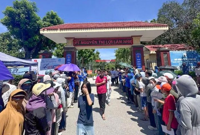 Trường THPT Nguyễn Thị Lợi trong kỳ thi vừa qua.
