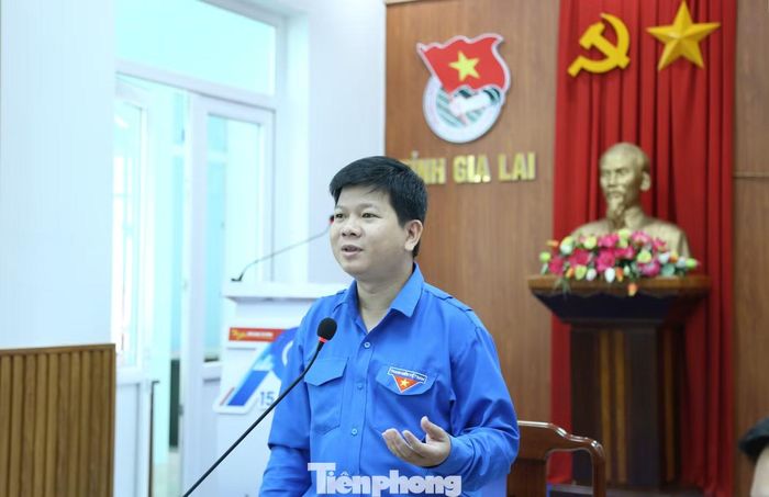 Anh Lý Anh Việt - Phó Bí thư Tỉnh Đoàn Gia Lai phát biểu. Ảnh: Trương Định