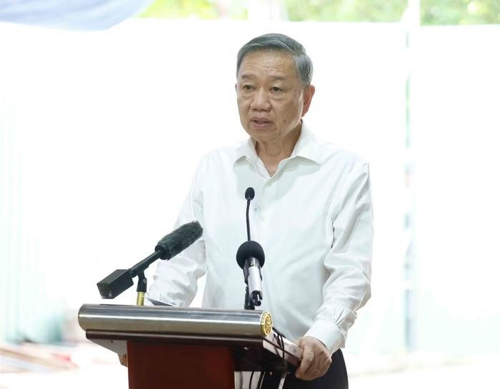 Tổng Bí thư, Chủ tịch nước Tô Lâm phát biểu tại buổi thăm, kiểm tra và động viên lực lượng tìm kiếm quy tập hài cốt liệt sĩ tại Công viên Lê Thị Riêng. Ảnh: TTXVN