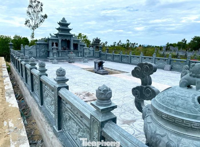 Xã Đông Lộc đã phát đi thông báo tìm chủ các công trình vi phạm để xử lý theo quy định.