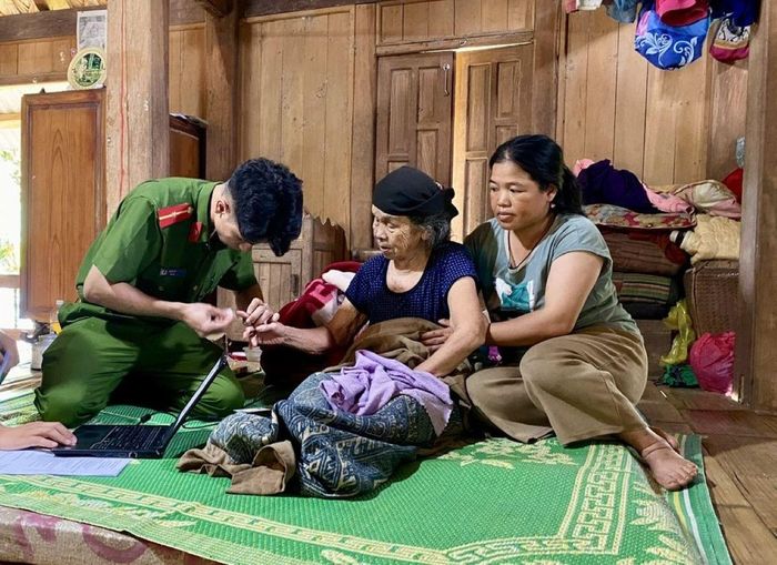 Lấy mẫu ADN của cụ Lữ Thị Thọ