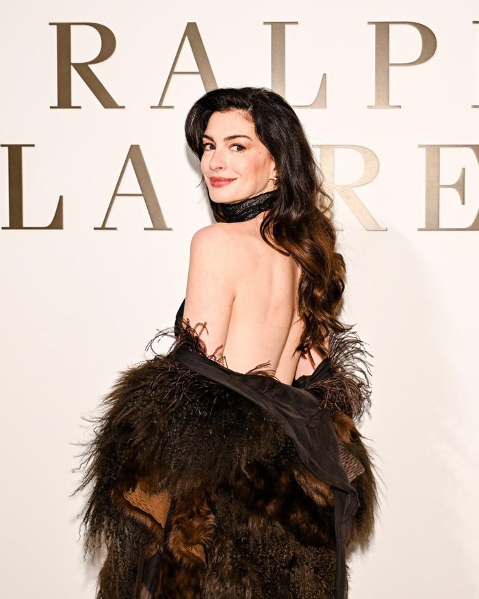 Anne Hathaway là ngôi sao được các thương hiệu hàng đầu lựa chọn.