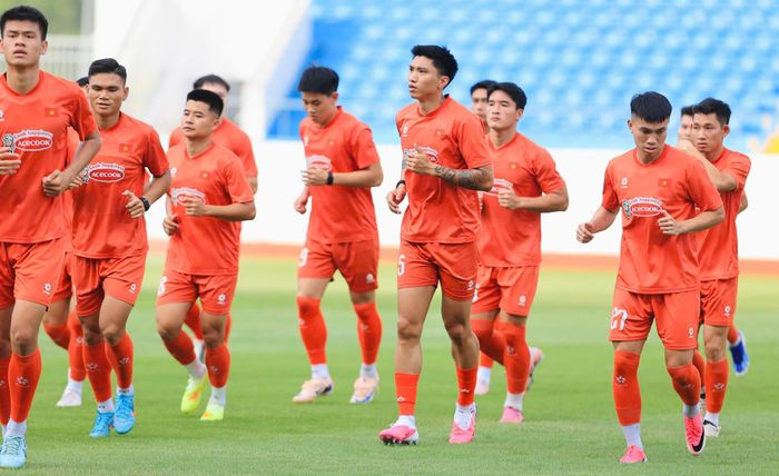 Tuyển Việt Nam gặp áp lực bảo vệ ngôi vô địch ASEAN Cup.