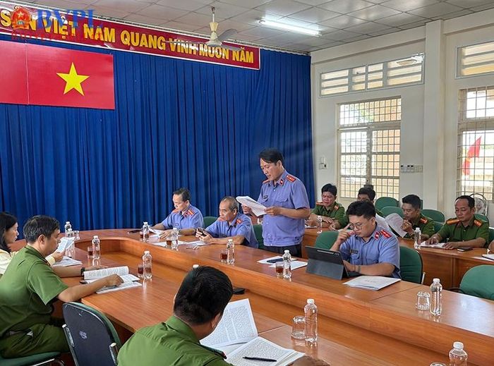 Quang cảnh tại buổi kiểm sát.
