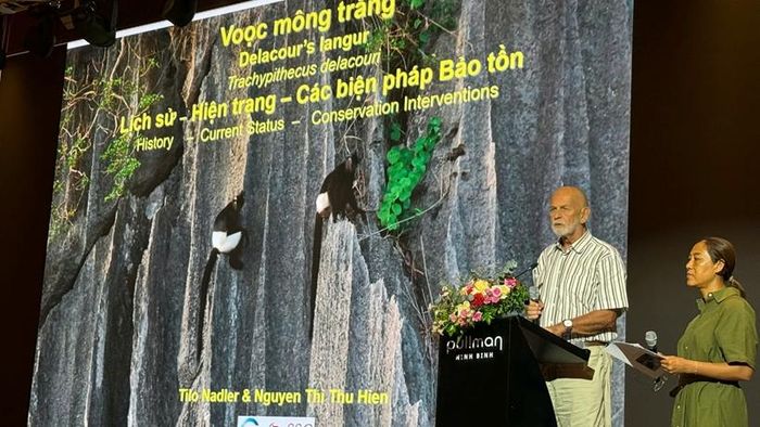  Ông Tilo Nadler, Chuyên gia bảo tồn Linh trưởng tham luận.