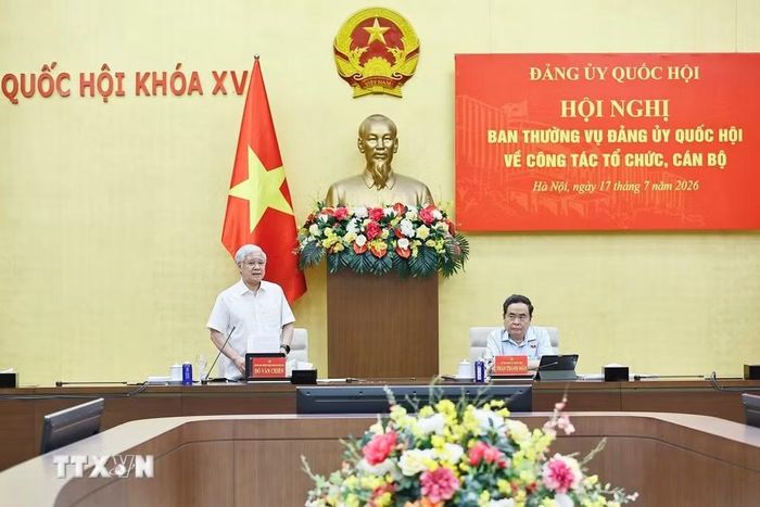 Ủy viên Bộ Chính trị, Phó Bí thư Thường trực Đảng ủy, Phó Chủ tịch Thường trực Quốc hội Đỗ Văn Chiến phát biểu. (Ảnh: Doãn Tấn/TTXVN)