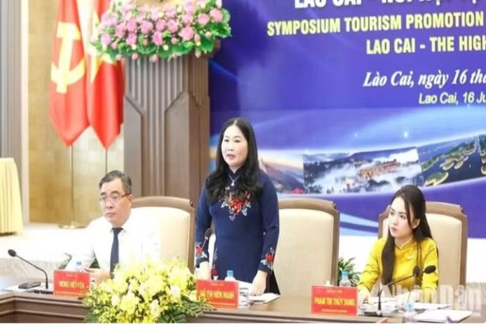 Đồng chí Vũ Thị Hiền Hạnh, Phó Chủ tịch Ủy ban nhân dân tỉnh Lào Cai phát biểu tại buổi tọa đàm. (Ảnh: Ủy ban Nhân dân tỉnh Lào Cai)