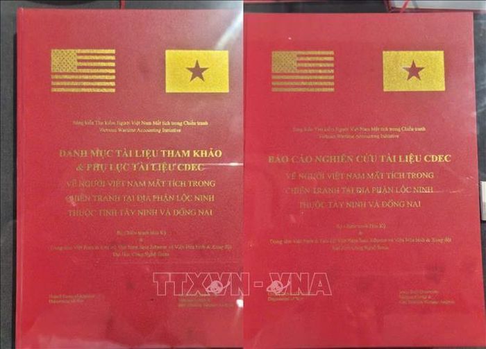 Tư liệu, hồ sơ hỗ trợ công tác tìm kiếm, quy tập, xác minh danh tính hài cốt liệt sĩ do nhóm nghiên cứu Trung tâm Việt Nam và Văn khố Việt Nam Sam Johnson thuộc Đại học Công nghệ Texas (Hoa Kỳ) thực hiện.