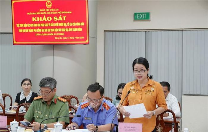 Lãnh đạo Ủy ban MTTQ Việt Nam thành phố Đồng Nai nêu ý kiến tại buổi khảo sát.