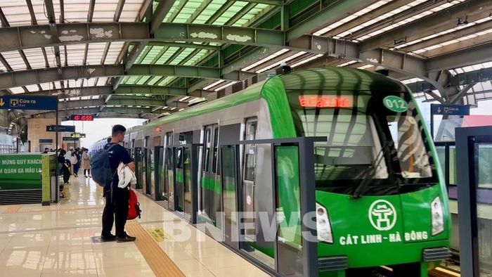 Metro Cát Linh - Hà Đồng ghi nhận lượng khách không ngừng tăng trưởng. Ảnh: Diệp Anh/Bnews/Vnanet.vn