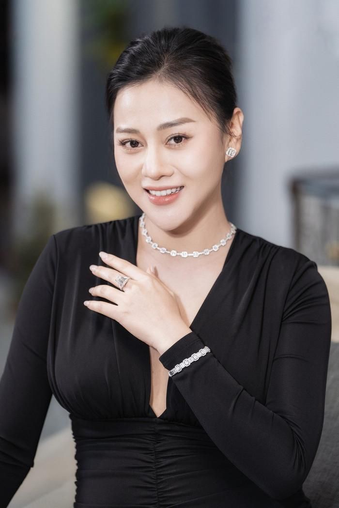 Diễn viên Phương Oanh.