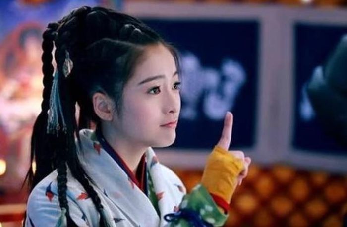 Quách Tương đem lòng yêu Dương Quá từ lần đầu gặp gỡ, nhưng mối tình ấy mãi không có hồi đáp.