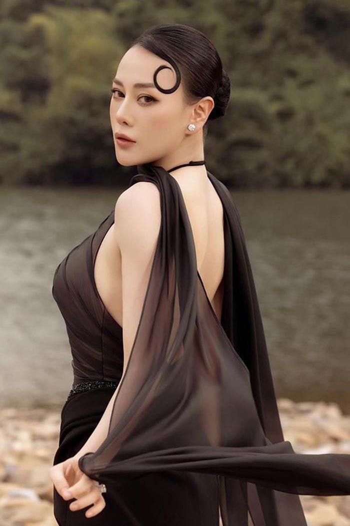 Diễn viên Phương Oanh.