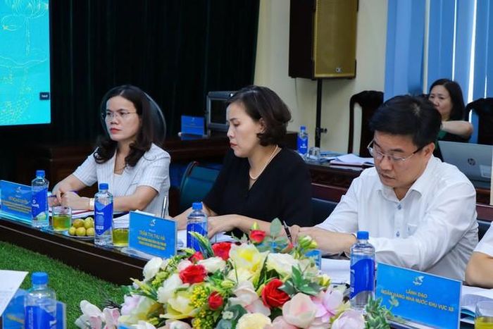Các đại biểu phát biểu tại chương trình làm việc