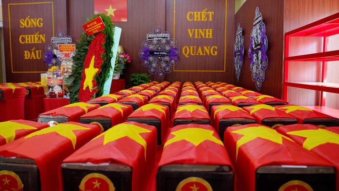 Phòng quàn hài cốt các liệt sĩ đã được tìm thấy trong thời gian vừa qua tại công viên Lê Thị Riêng
