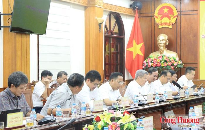 Đoàn công tác của Bộ Công Thương.