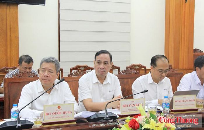 Tham dự có lãnh đạo Cục Điện lực; Tập đoàn Điện lực Việt Nam (EVN); Tổng công ty Truyền tải điện Quốc gia (EVNNPT), Tổng công ty Điện lực Miền Trung và một số đơn vị liên quan.