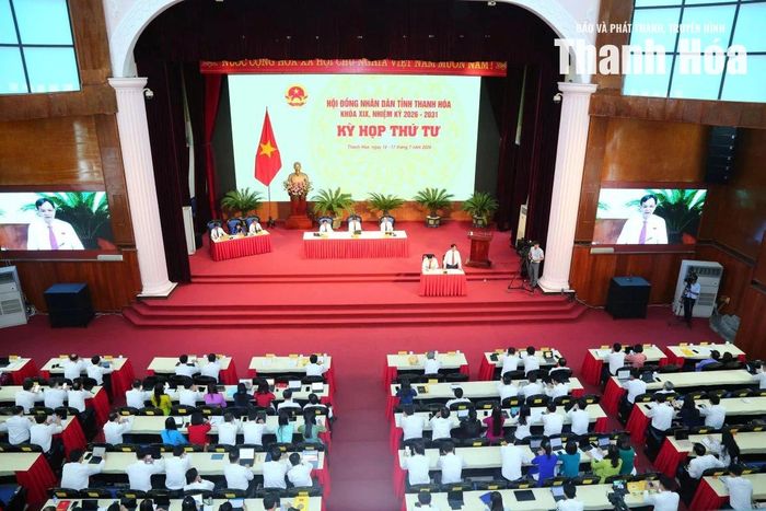 Toàn cảnh phiên chất vấn.