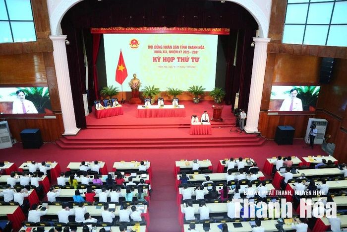 Quang cảnh kỳ họp.