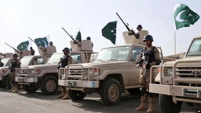 Pakistan lo ngại bị cuốn vào cuộc xung đột Mỹ-Iran sau khi lực lượng Houthi tấn công Ả Rập Xê Út. Ảnh: AP.