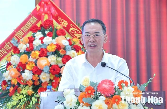Phó Bí thư Tỉnh ủy Trịnh Tuấn Sinh phát biểu tại buổi tọa đàm.
