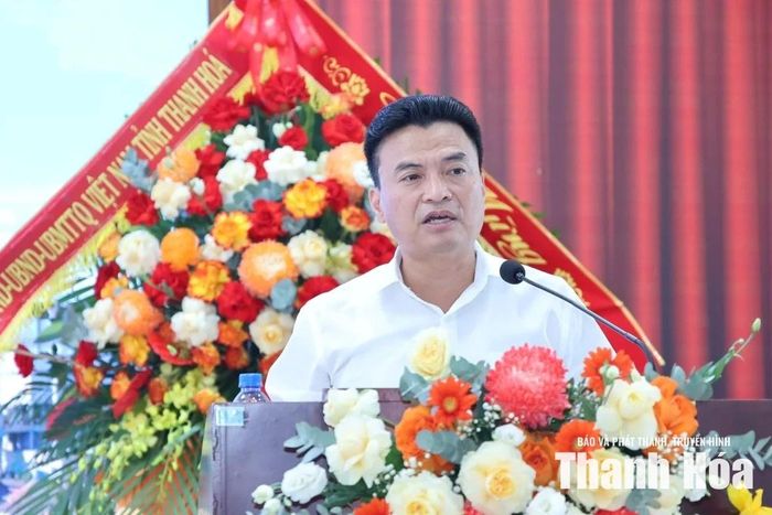 Trưởng Ban Quản lý KKT Nghi Sơn và các KCN tỉnh Trịnh Huy Triều phát biểu khai mạc tọa đàm.
