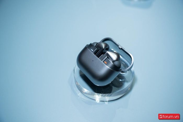 Samsung Galaxy Buds 3 Pro là một mẫu tai nghe flagship của Samsung