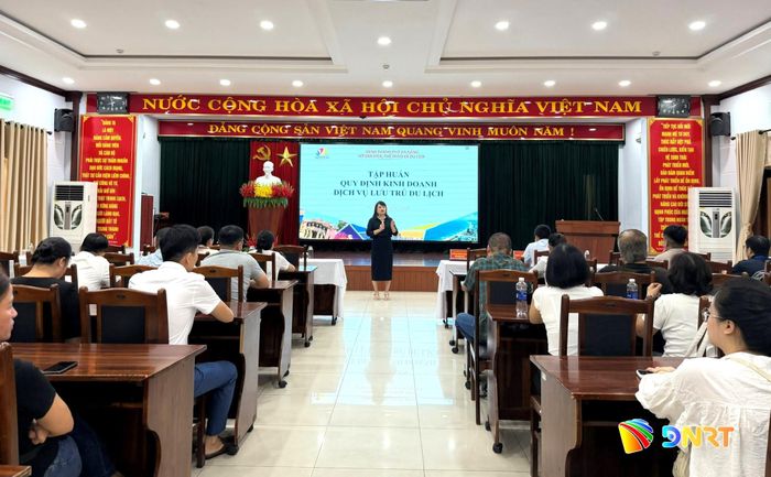 Quang cảnh buổi tập huấn. Ảnh: DIỄM HƯƠNG - QUANG PHI