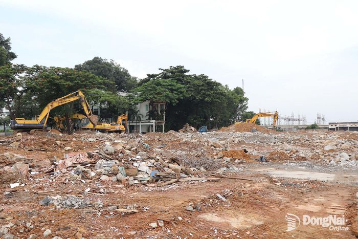 Hiện trạng bàn giao mặt bằng tại Khu công nghiệp Biên Hòa 1. Ảnh: Văn Khang