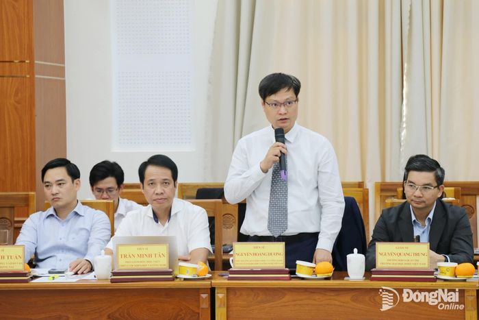 TS Nguyễn Hoàng Dương, Phó Trưởng ban Khoa học và Công nghệ (Viện Hàn lâm Khoa học và Công nghệ Việt Nam) phát biểu ý kiến tại hội nghị. Ảnh: Hải Quân