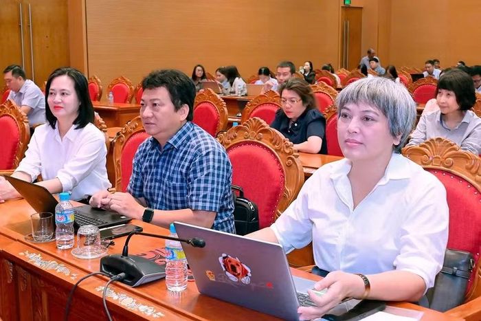  Các đảng viên thuộc Đảng bộ Báo và phát thanh, truyền hình Gia Lai tham dự hội nghị. Ảnh: Đức Thụy 