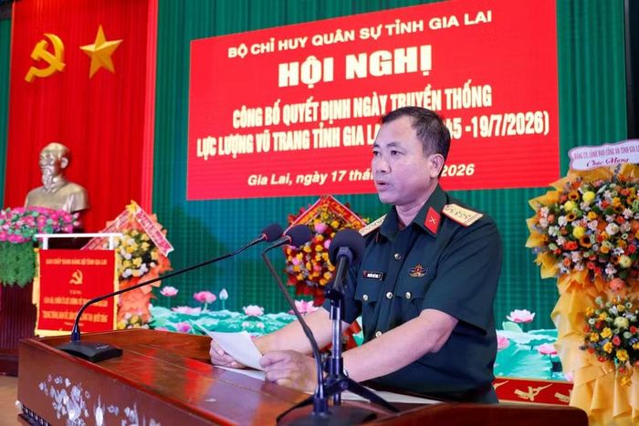  Đại tá Nguyễn Thế Vinh - Chỉ huy trưởng Bộ Chỉ huy Quân sự tỉnh khẳng định LLVT tỉnh sẽ quyết tâm xây dựng đơn vị vững mạnh toàn diện “Mẫu mực, tiêu biểu”. Ảnh: H.P 