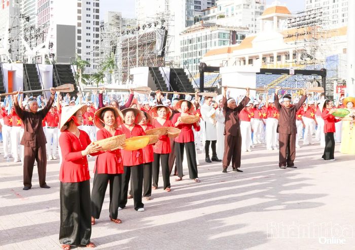 Một tiết mục được dàn dựng công phu tại chương trình.