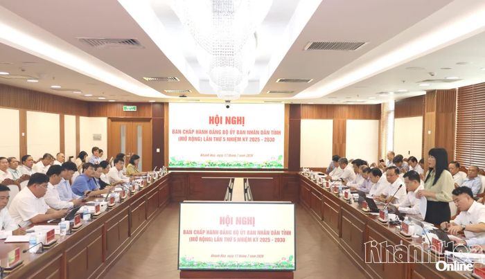 Quang cảnh hội nghị. Ảnh: VĂN KỲ.