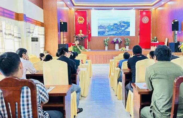 Quang cảnh hội nghị.