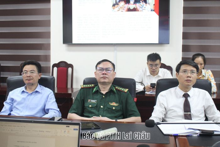 Đại biểu dự hội nghị tại điểm cầu Ban TG&amp;DV Tỉnh ủy.