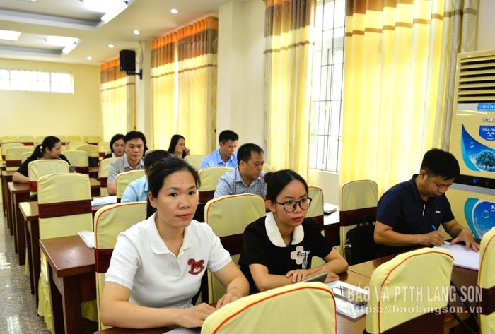 Các học viên tham gia hội nghị tập huấn