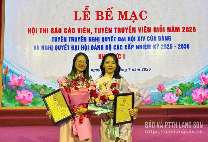 Thí sinh Nguyễn Thị Minh Lý và Trương Hồng Ánh đoạt giải Khuyến khích tại hội thi báo cáo viên, tuyên truyền viên giỏi năm 2026 Khu vực I