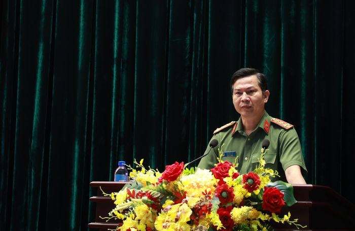 Lãnh đạo Công an tỉnh phát biểu tại hội nghị